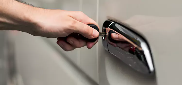 Why Choose Our Auto Locksmith Team in Mustang, OK?