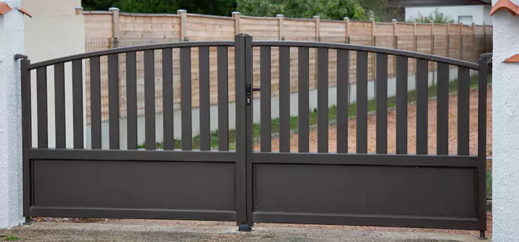Advanced Gate Solutions in Mustang, OK