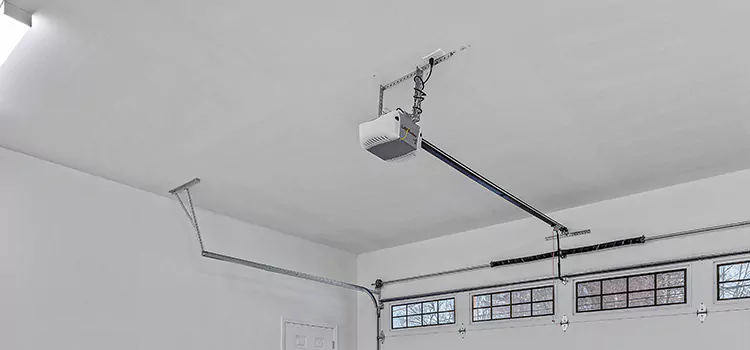 Experienced Garage Door Installers Mustang
